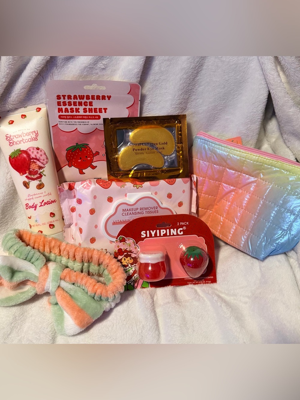 Strawberry Bundle NWT S26